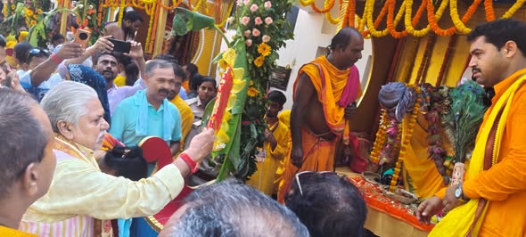 भगवान श्रीजगन्नाथ की रथयात्रा में श्रद्धापूर्वक शामिल हुए बिहार विधान ...