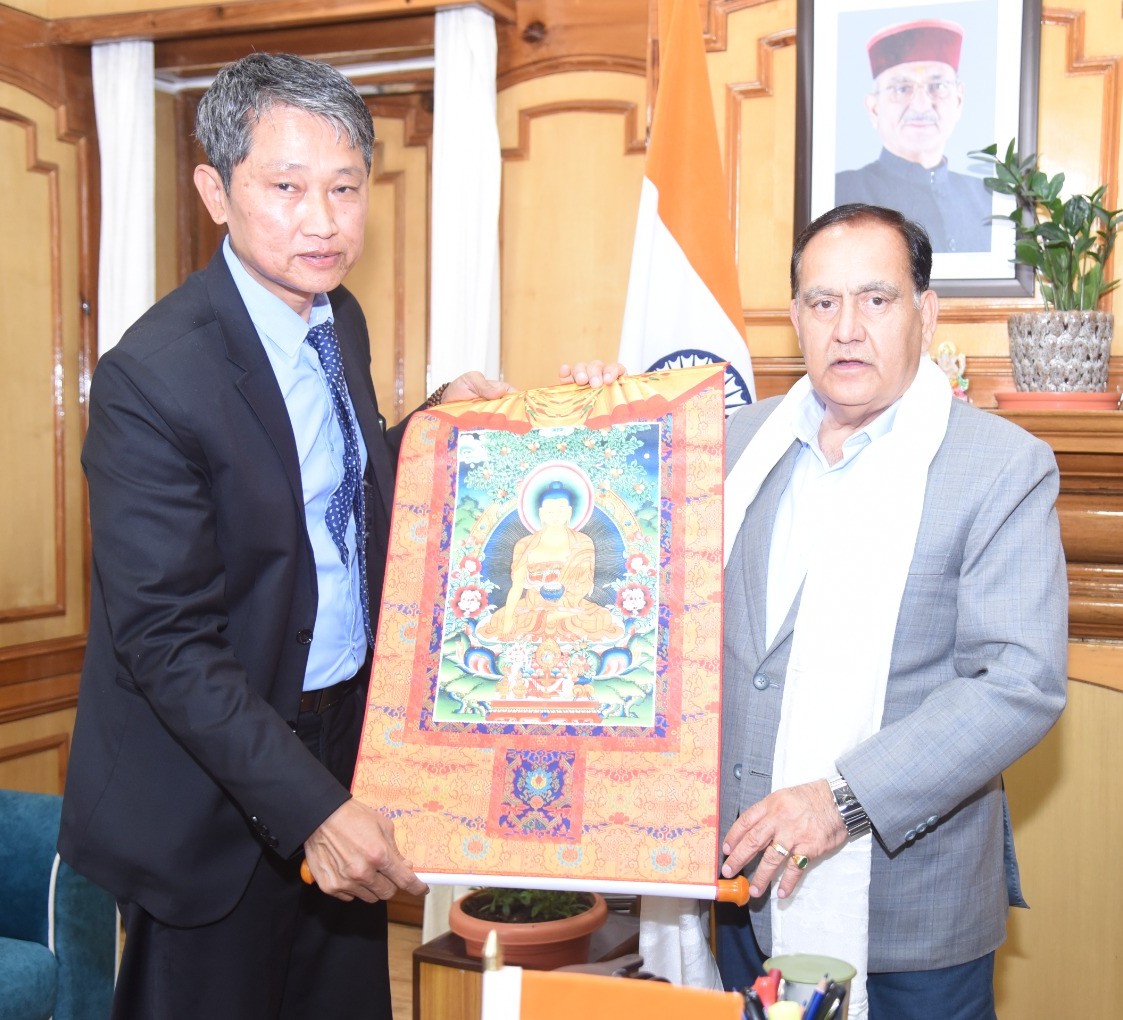 विधान सभा अध्यक्ष से मिले निर्वासित तिबतियन सरकार के  “मुख्य प्रतिनिधि...