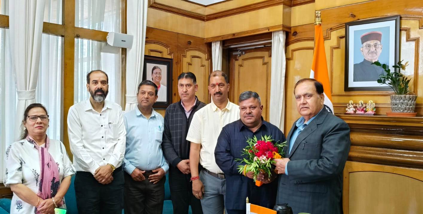 विधान सभा अध्यक्ष से मिले अधिकारी एवं तृतीय कर्मचारी संघ के पदाधिकारी,...
