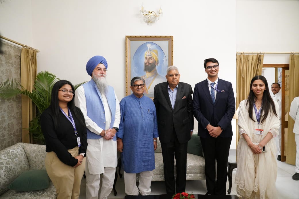 ਮਾਣਯੋਗ ਸਪੀਕਰ ਸਰਦਾਰ ਕੁਲਤਾਰ ਸਿੰਘ ਸੰਧਵਾਂ ਜੀ ਨੇ ਪੰਜਾਬ ਰਾਜ ਭਵਨ ਵਿਖੇ ਮਾਣਯੋਗ ...